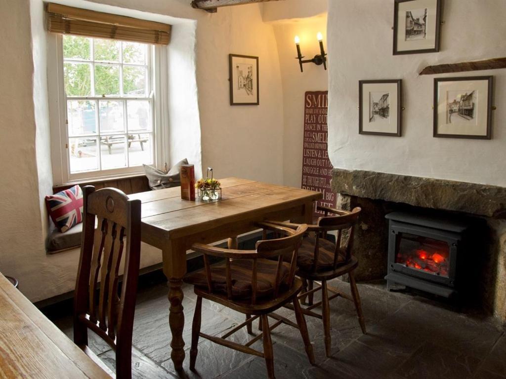 Kings Arms Hotel Abergavenny Exteriér fotografie
