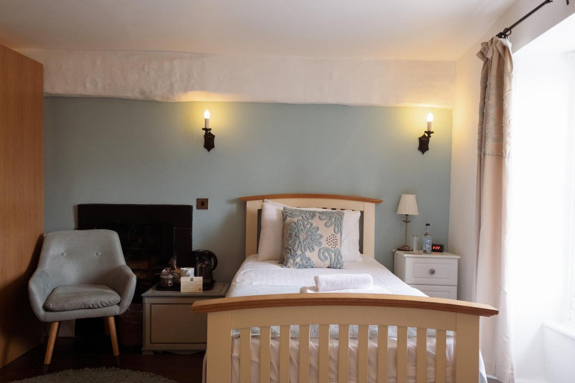 Kings Arms Hotel Abergavenny Exteriér fotografie